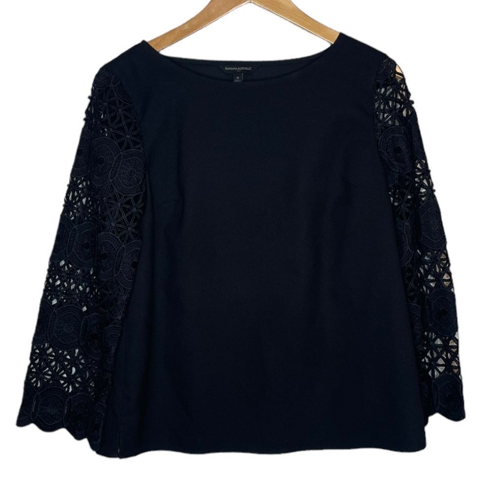 Banana Republic Top size Medium